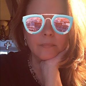 Meet your Posher, Nadine